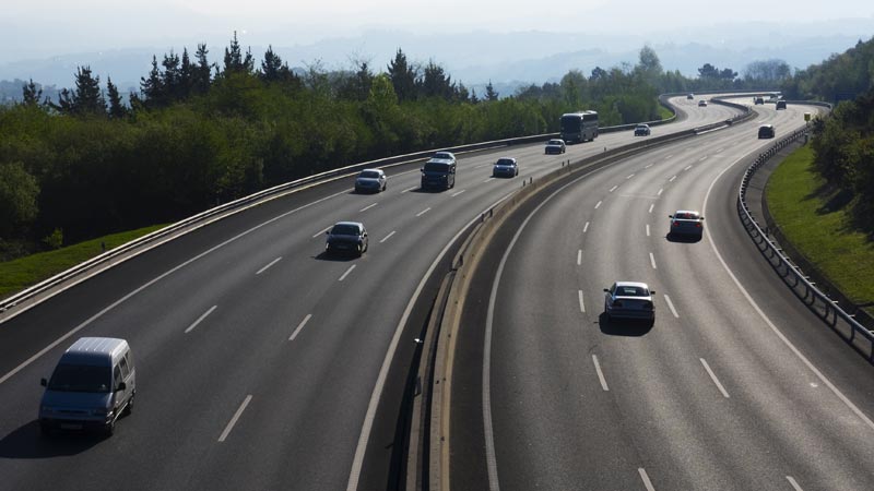 Conduzir na faixa do meio